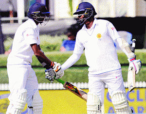 Chameera's blitz puts Sri lanka on top