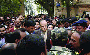 Defamation suits  against Kejriwal