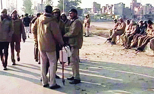 locals clash with cops as bus runs over toddler