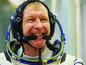 Is this Planet Earth?  British astronaut  dials wrong number  from space!