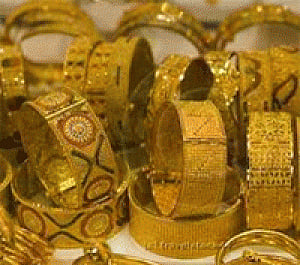 Gold keeps its lustre, up on sustained buying interest