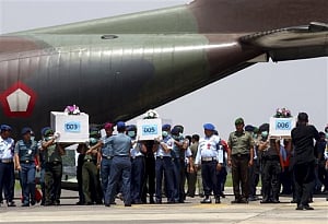 Rescuers recover 22 bodies as hunt intensifies for AirAsia jet