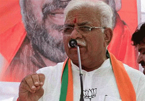 CM tells officials to ensure transparency in development works