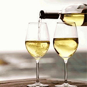 Why does white wine leave some women upset?
