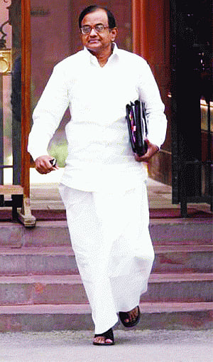 Aircel-Maxis deal : More skeletons tumble out of PC's closet