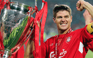 Gerrard is irreplaceable for liverpool: luis Suarez