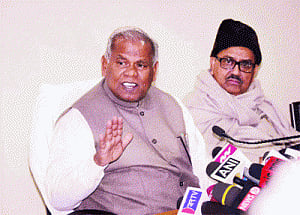 Manjhi rules out his ouster, flays media
