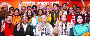 BJP keeps Delhi, jolted across UP Cantts