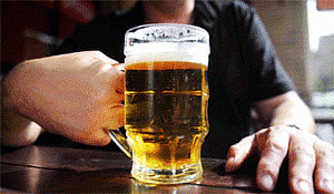 long working hours can lead to risky alcohol use