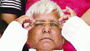 lalu plays big brother even before merger