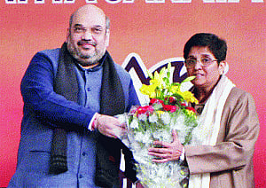 With Bedi aboard, BJP rows against AAP tide