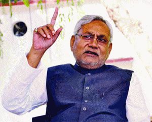 Nitish asks cadre to win back public trust