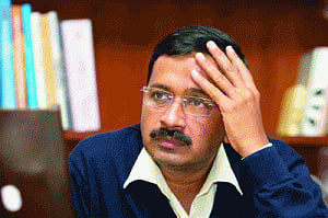 Kejri gets EC rap over knuckles thrice on the trot