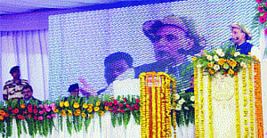 'Want to resolve all issues with China'