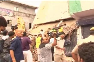 One dead, three hurt in Delhi building collapse
