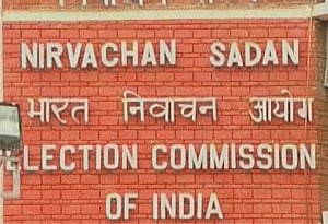 EC reviews anti-blackmoney measures in Delhi polls