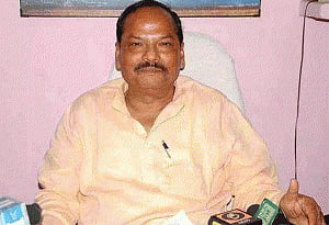 Raghubar Das govt looks to tackle Maoist hurdle to development