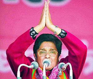 Teary-eyed Bedi connects with voters emotionally