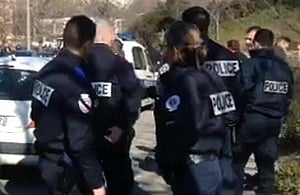 Marseille gunmen open fire same day as PM visits