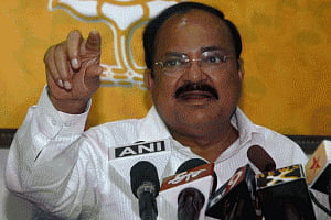 Controversial remarks damaged BJP's prospects in Delhi: Naidu