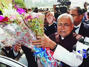 Nitish back in saddle as Manjhi brought to climax