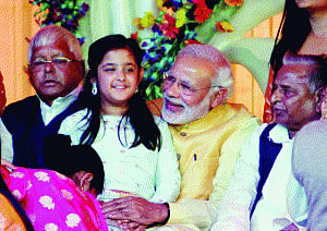 Modi hogs Saifai limelight