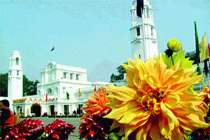 Sapless Opposition to limp into Parliament