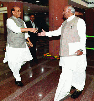 Govt plans way out on land Bill