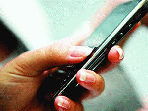 Roam India free, stick to old mobile number from May 3