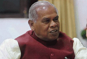 Manjhi sits on protest fast against annulment of his decisions