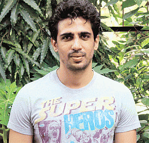 I'm scared of doing horror films: Gulshan Devaiah