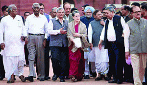 Opp marches against land acquisition