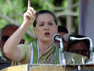 Sonia seeks compensation for farmers hit by unseasonal rains