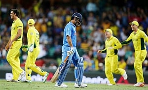 India's title defence ends in heartbreak, Aussies enter final