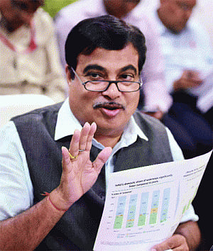 Kandla, JNPT to be 'smart port cities'