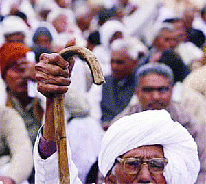 PM forms panel to  find ways to undo  SC's Jat quota order