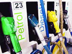 Petrol rate cut 49p/ltr, diesel by Rs1.21