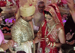 Raina marries childhood friend in star-studded wedding