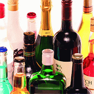 Kerala tipplers throng retail outlets