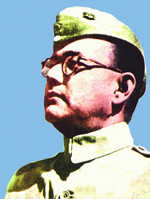 Snooping leaves Netaji's kin 'outraged'