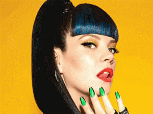 lily Allen chooses 'watermelon' hair colour