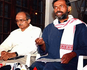 Dissident AAP leaders Bhushan, Yadav expelled from party