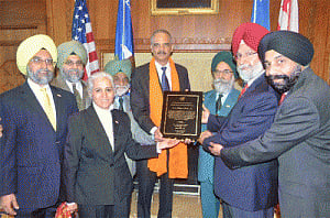 US Sikhs honour attorney general Eric Holder