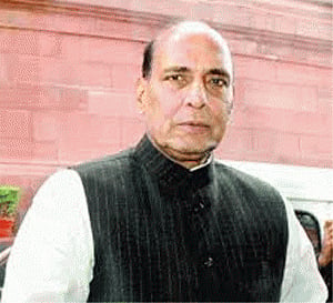 Farmer suicide: AAP accuses Rajnath of 'lying'