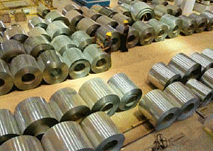 Steel prices remain steady in thin trade