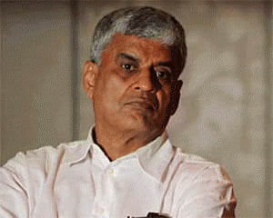 Baroda CA suspends Patel, former BCCI secy to move court