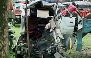Bride, groom, 13 others killed in Bengal road accident