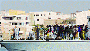'3,700 migrants rescued off libya'