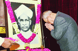 Pranab: Inspired teachers needed to instill civilisational values in children