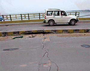 Eight killed as quake strikes Bihar
